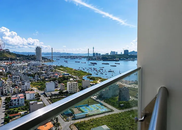 The Ruby - Bay Melody Apartment *